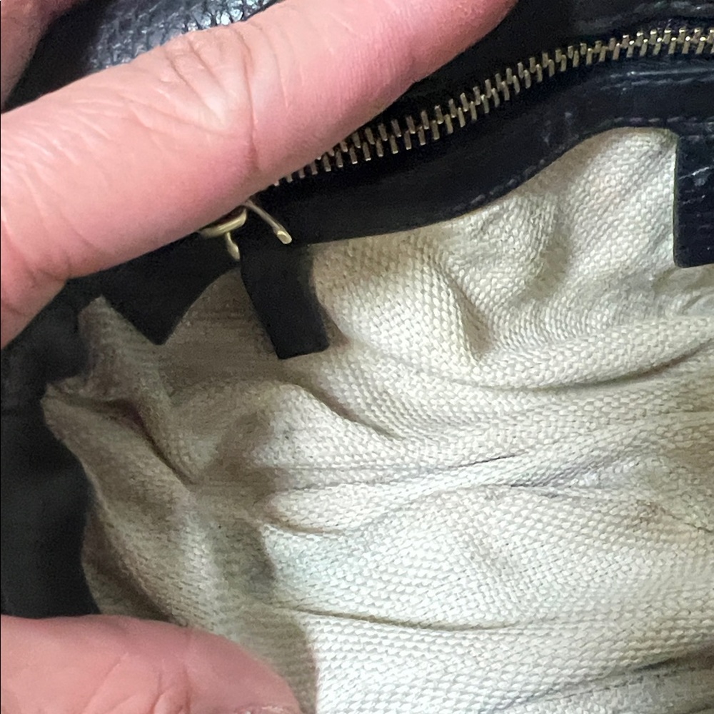 3447 Black Leather Crossbody Bag - Picture 8 of 11